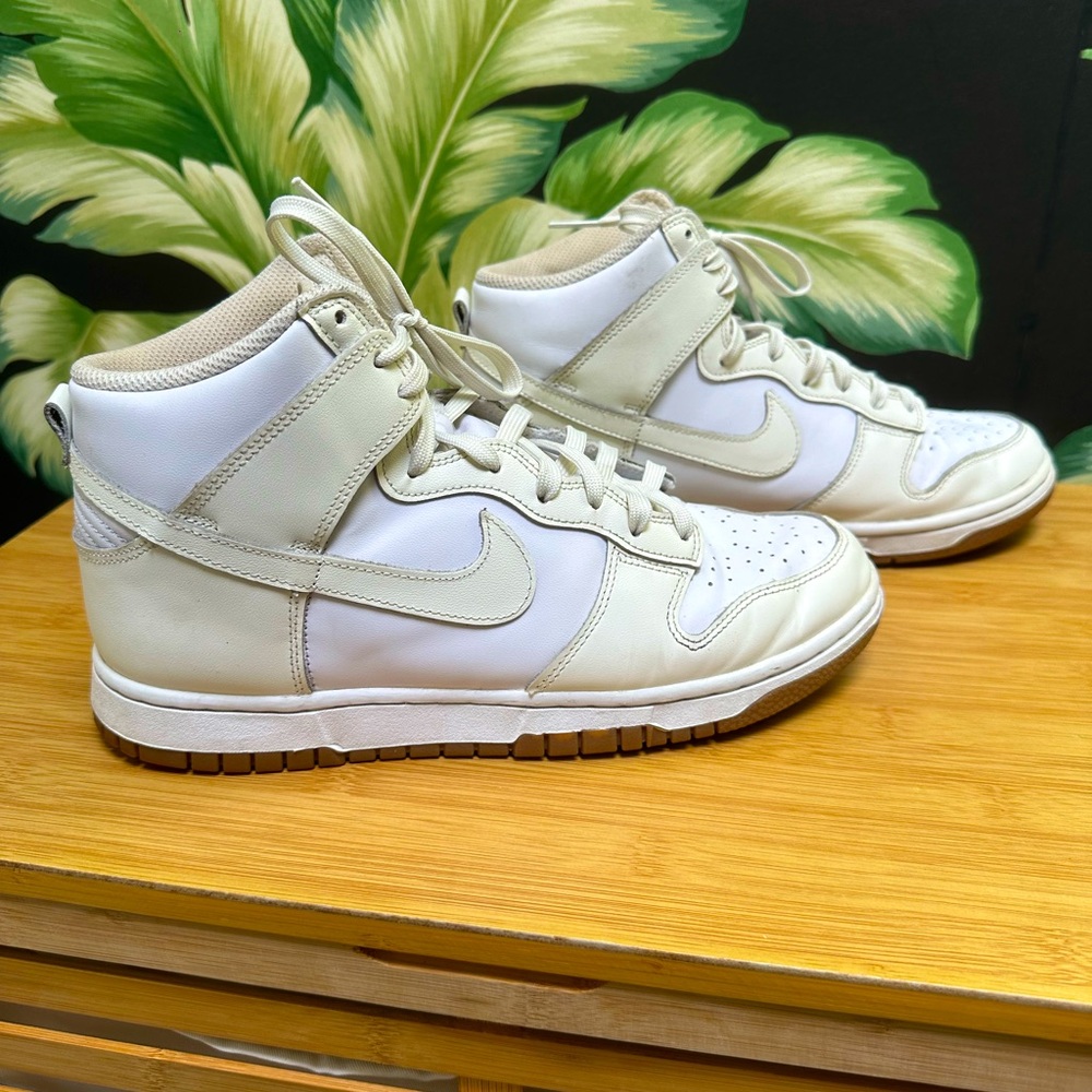 Women’s Nike Dunk High
